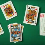 how to play war card game