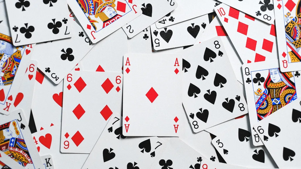 Play Trash Card Game