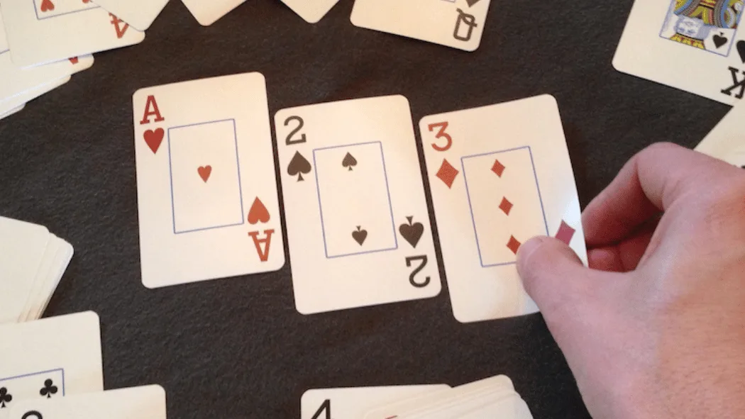 how to play garbage card game