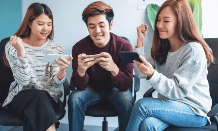 games to play with people on the phone