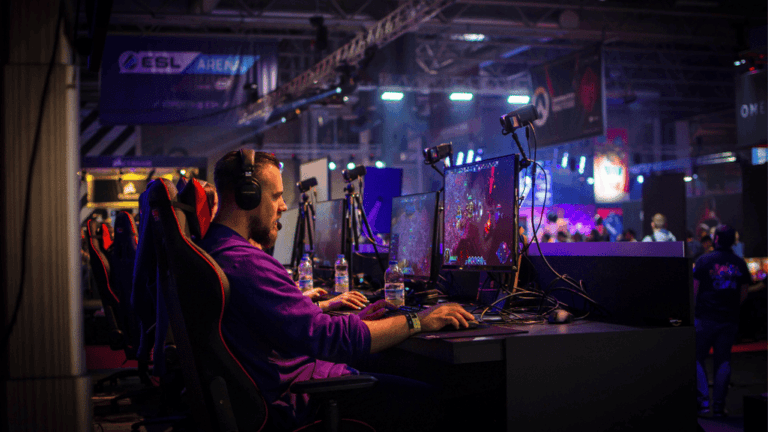 competitive mobile games